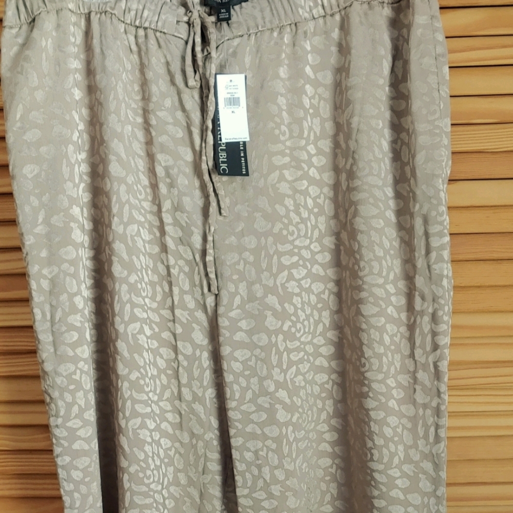 Banana Republic Wide Leg Pants xl
